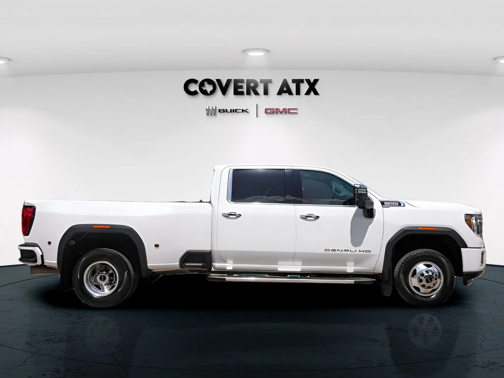 Used 2022 White GMC Denali image 8