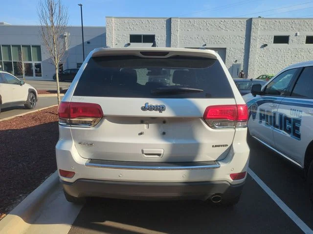 Used 2017 White Jeep Limited image 11