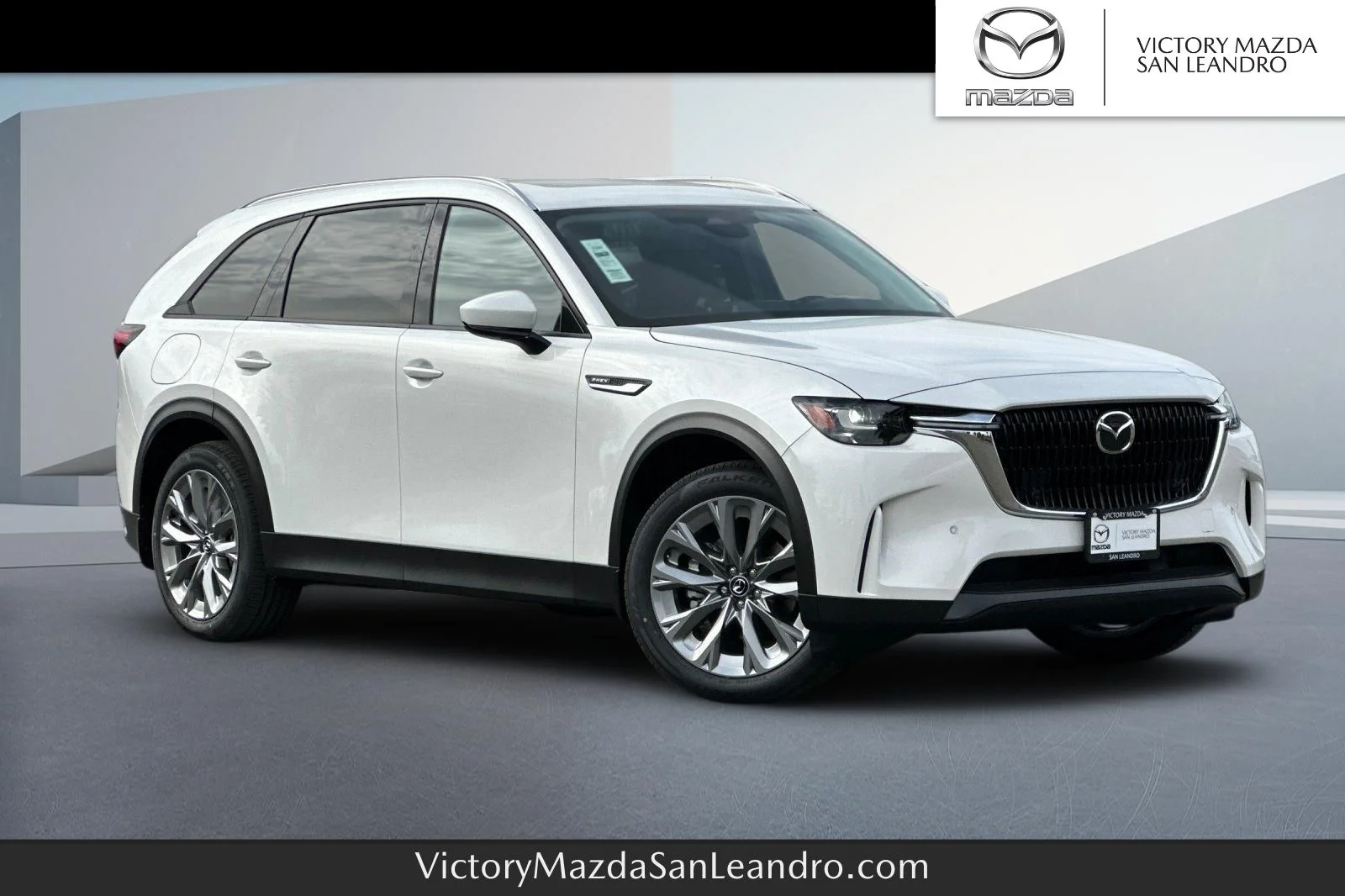 2026 Mazda CX-90 PHEV Preferred Package's photo