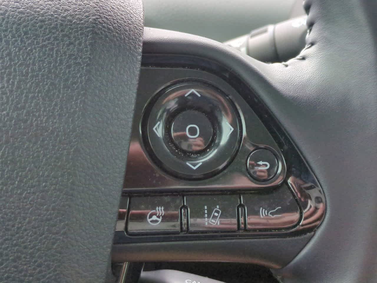 Certified Used 2021 Wind Chill Pearl Toyota Limited image 25