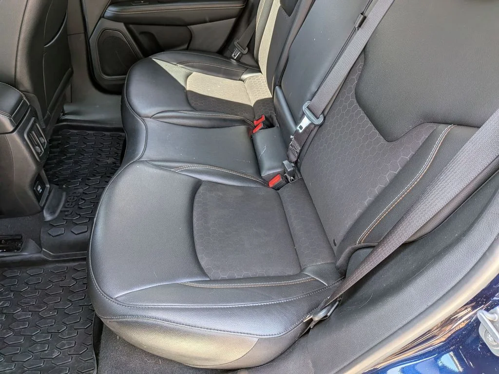 Used 2021 Blue Jeep Latitude image 20