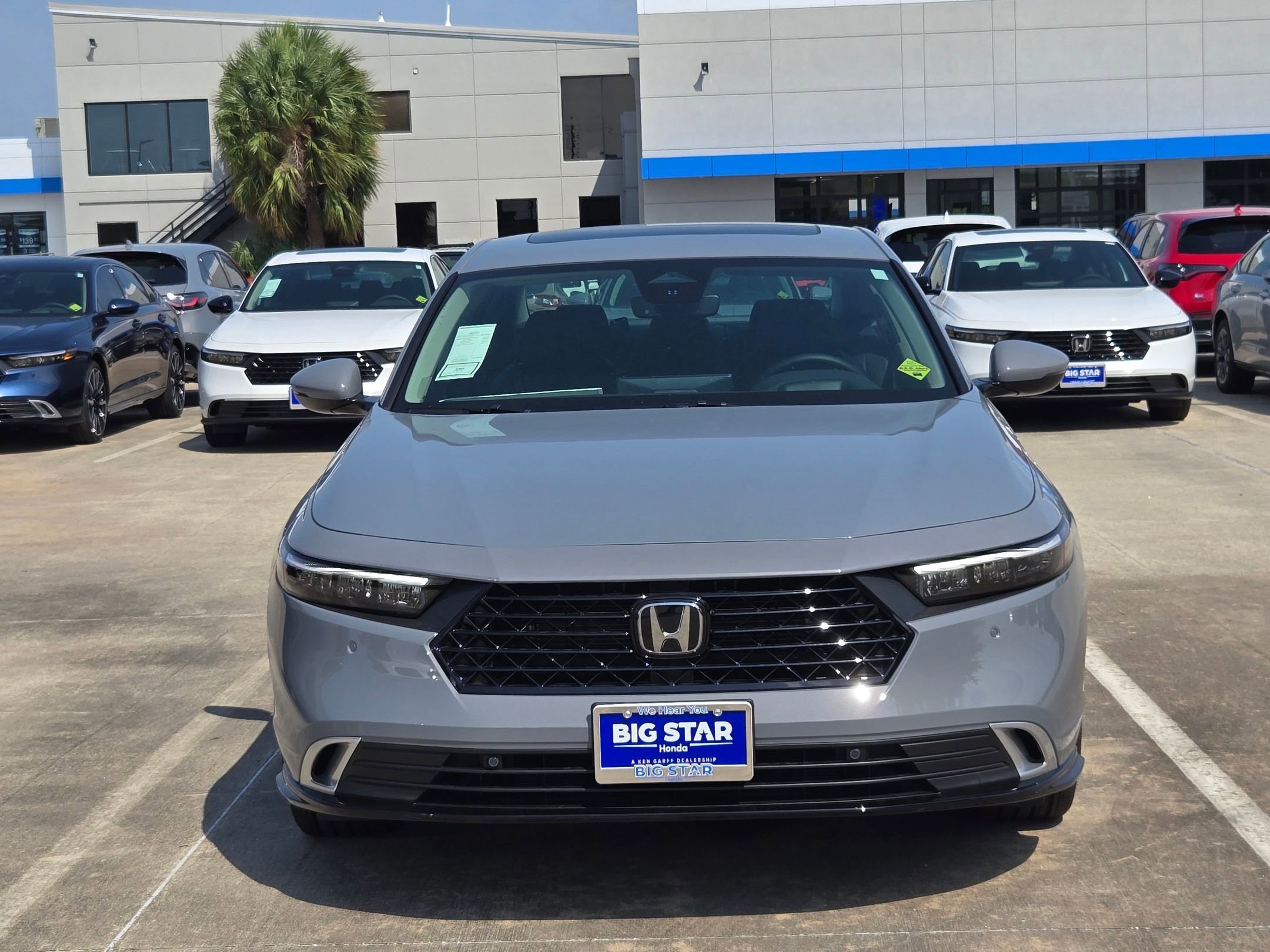 New 2026 Urban Gray Pearl Honda Touring image 9