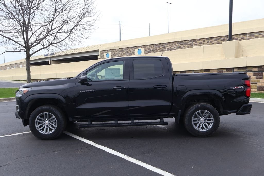 New 2026 Black Chevrolet LT image 4