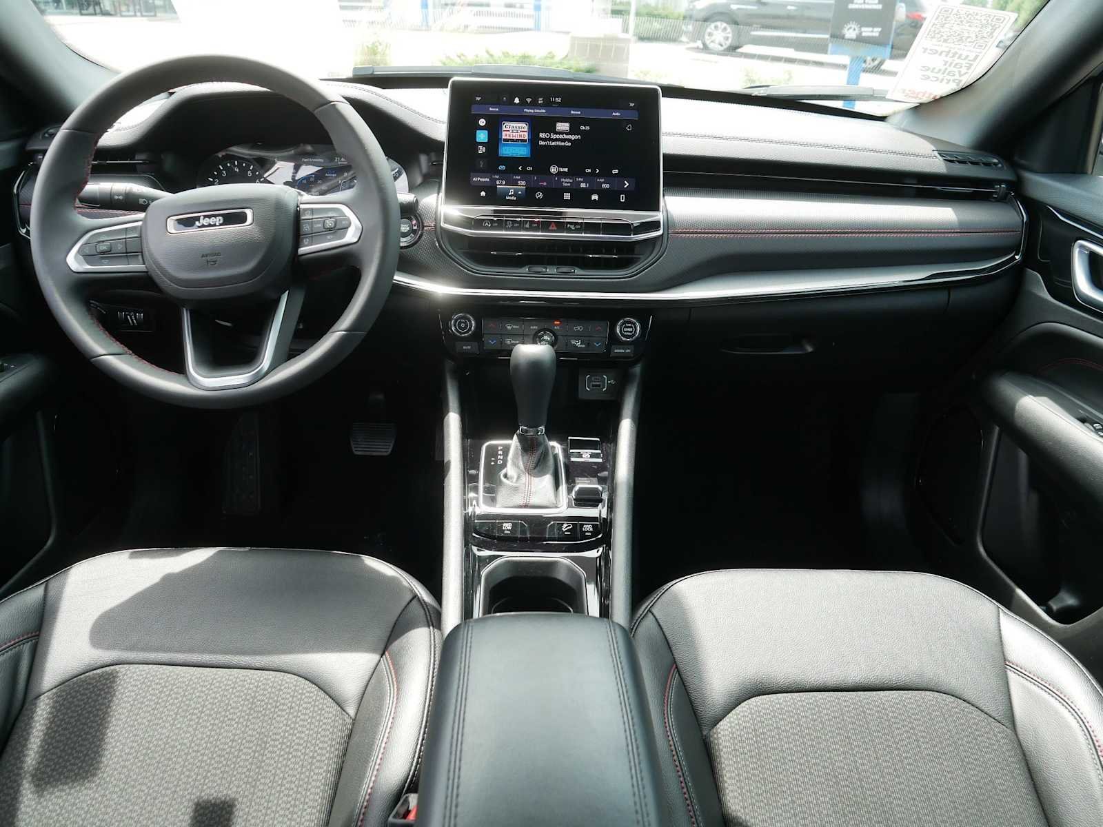 2025 Jeep Compass Trailhawk - Photo 10