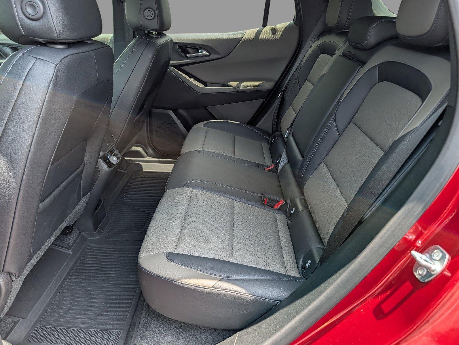 Used 2026 Radiant Red Tintcoat Chevrolet FWD LT image 32