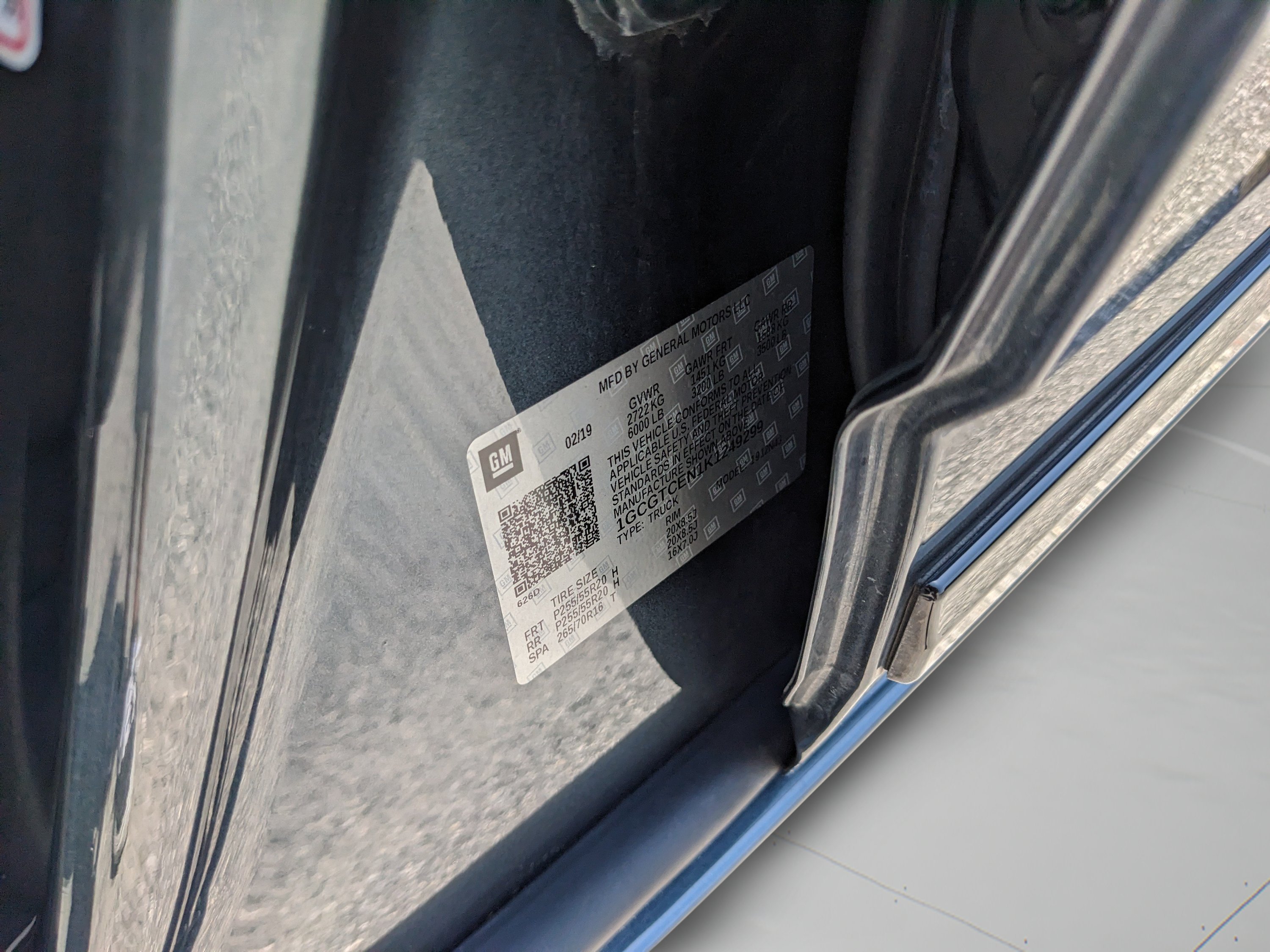 Used 2019 Shadow Gray Metallic Chevrolet 4WD LT image 40