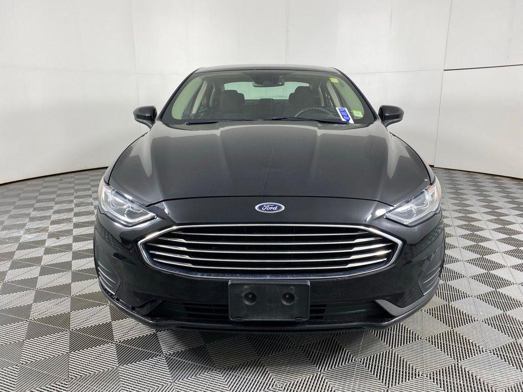 Used 2020 Black Metallic Ford SE image 5