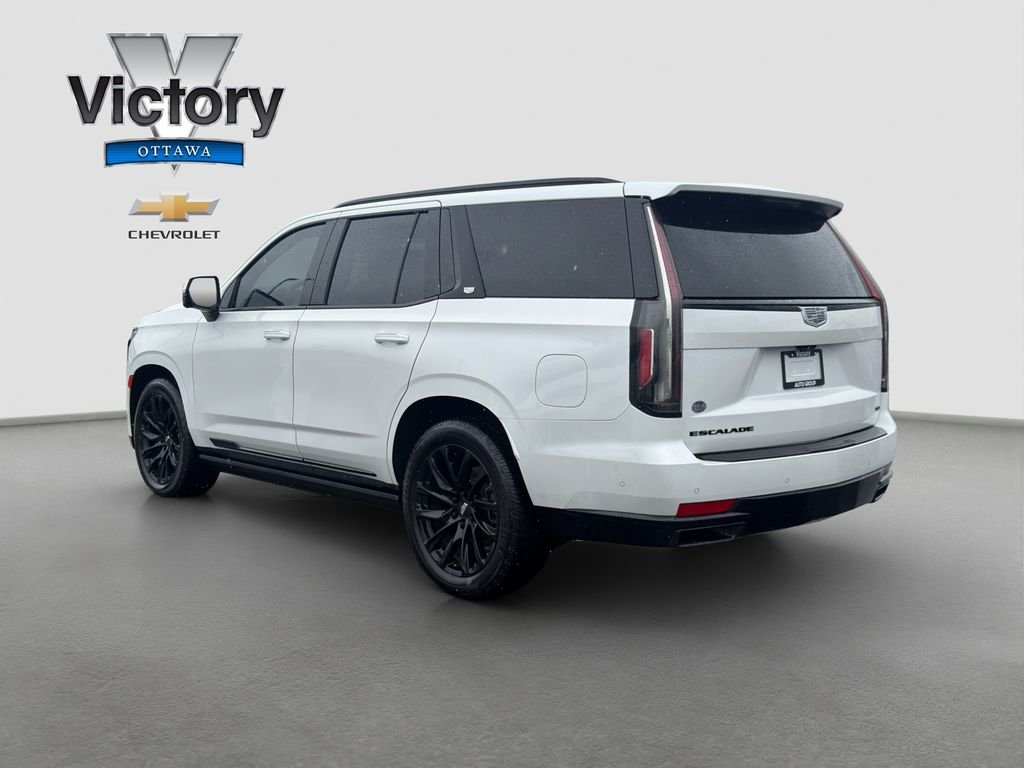 Used 2022 White Cadillac Sport Platinum image 4