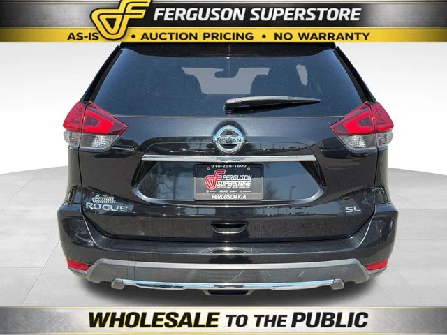 Used 2018 Black Nissan SL image 6