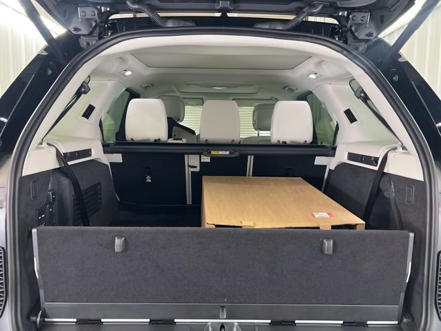 2026 Land Rover Discovery S - Photo 27
