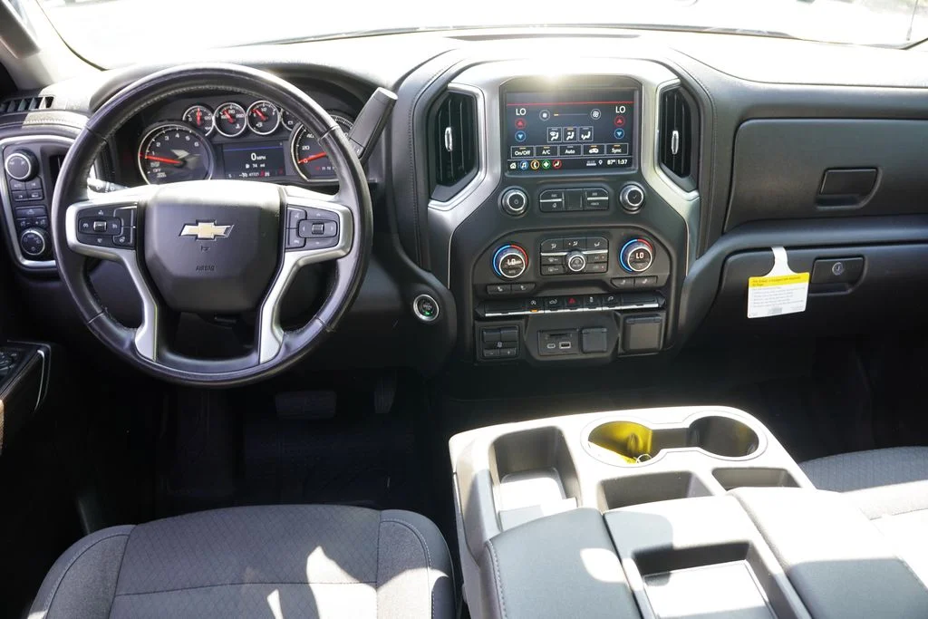 Used 2019 Silver Ice Metallic Chevrolet LT image 19