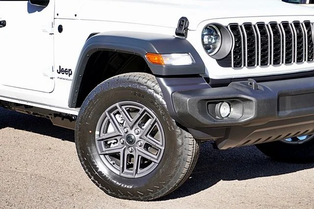 New 2026 Bright White Clear-Coat Exterior Paint Jeep Sport S image 3