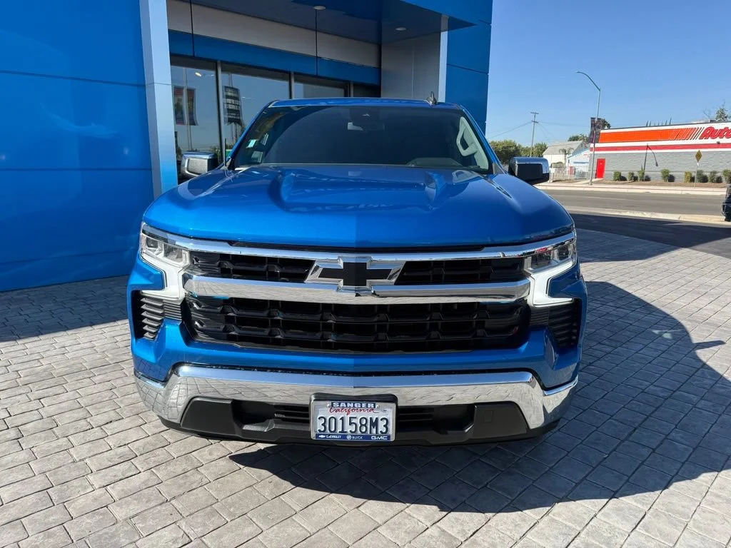 Used 2022 Glacier Blue Metallic Chevrolet LT image 3