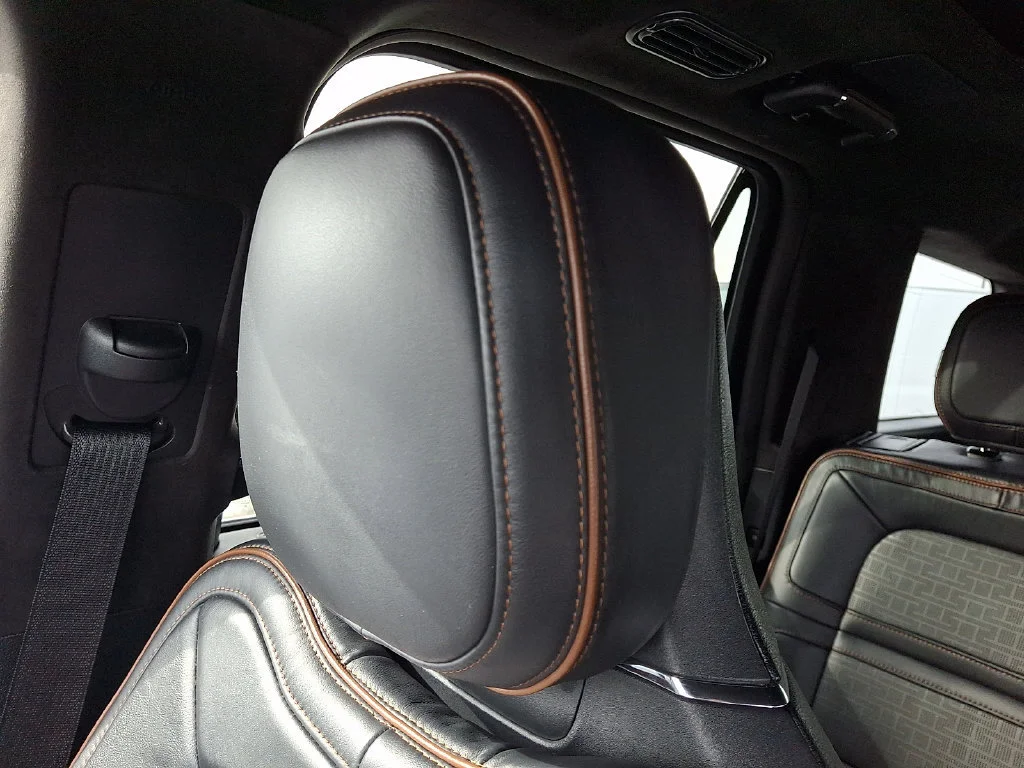 Used 2023 Gray Lincoln Black Label image 18