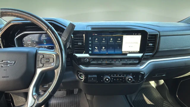 Used 2022 Gray Chevrolet RST image 14