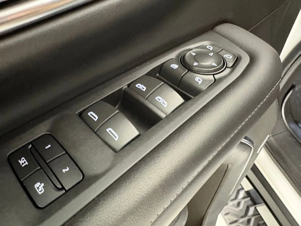 Used 2023 Beige Chevrolet Z71 image 25