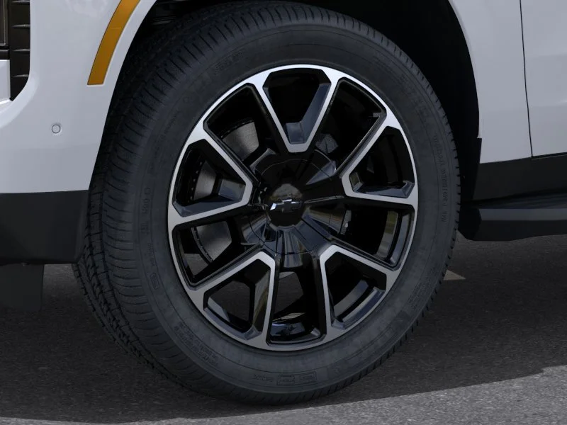 New 2026 Summit White Chevrolet RST image 9
