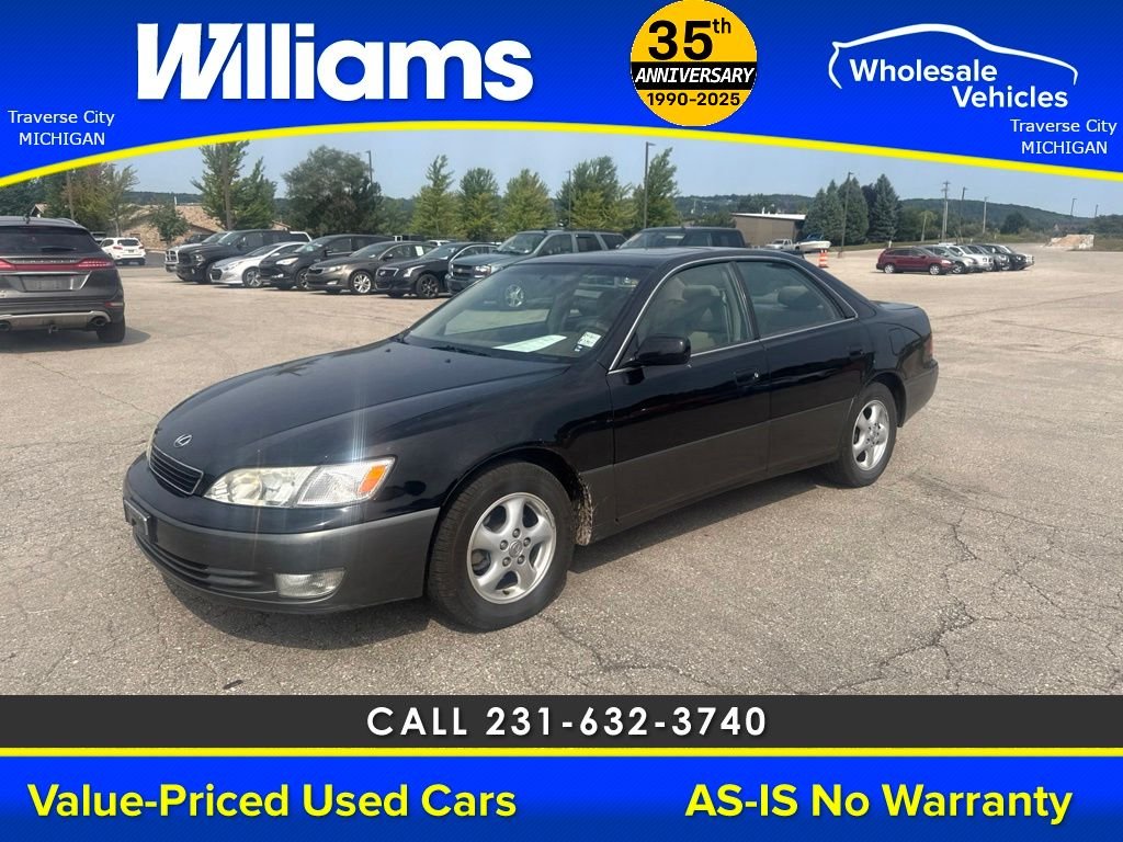 Used 1999 Black Lexus 300 image 4