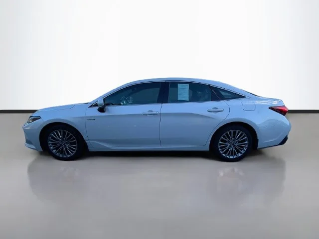 Used 2020 Beige Toyota Limited image 4