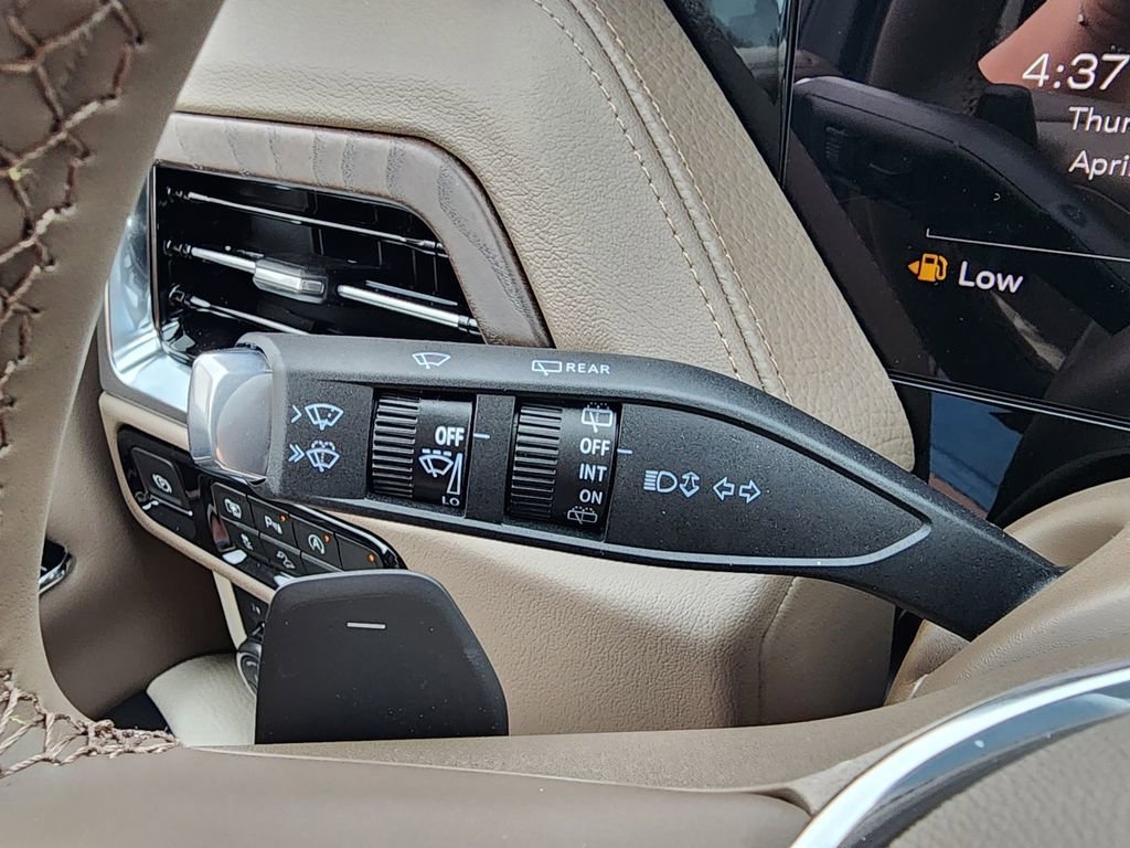 2026 GMC Yukon Denali - Photo 24