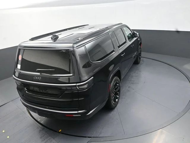 New 2026 High Gloss Black Exterior Paint Jeep Limited Reserve image 13