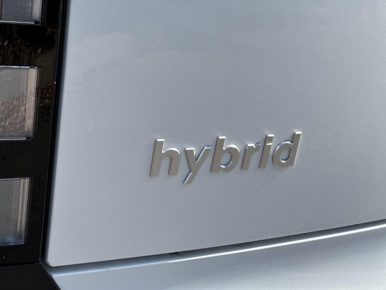 New 2027 White Hyundai SEL 8P image 25