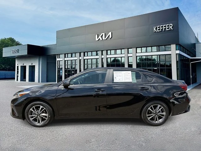 Certified Used 2022 Black Kia LXS image 5