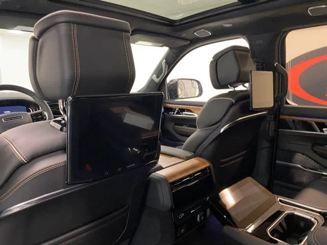 New 2024 Black Jeep Series III image 18