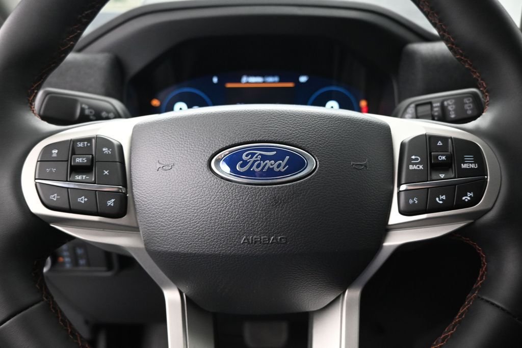 New 2026 Space White Metallic Ford Active image 11