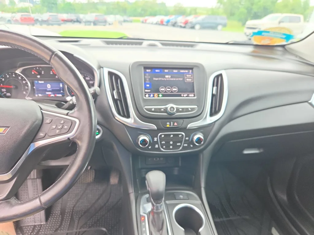 2022 Chevrolet Equinox LT - Photo 17
