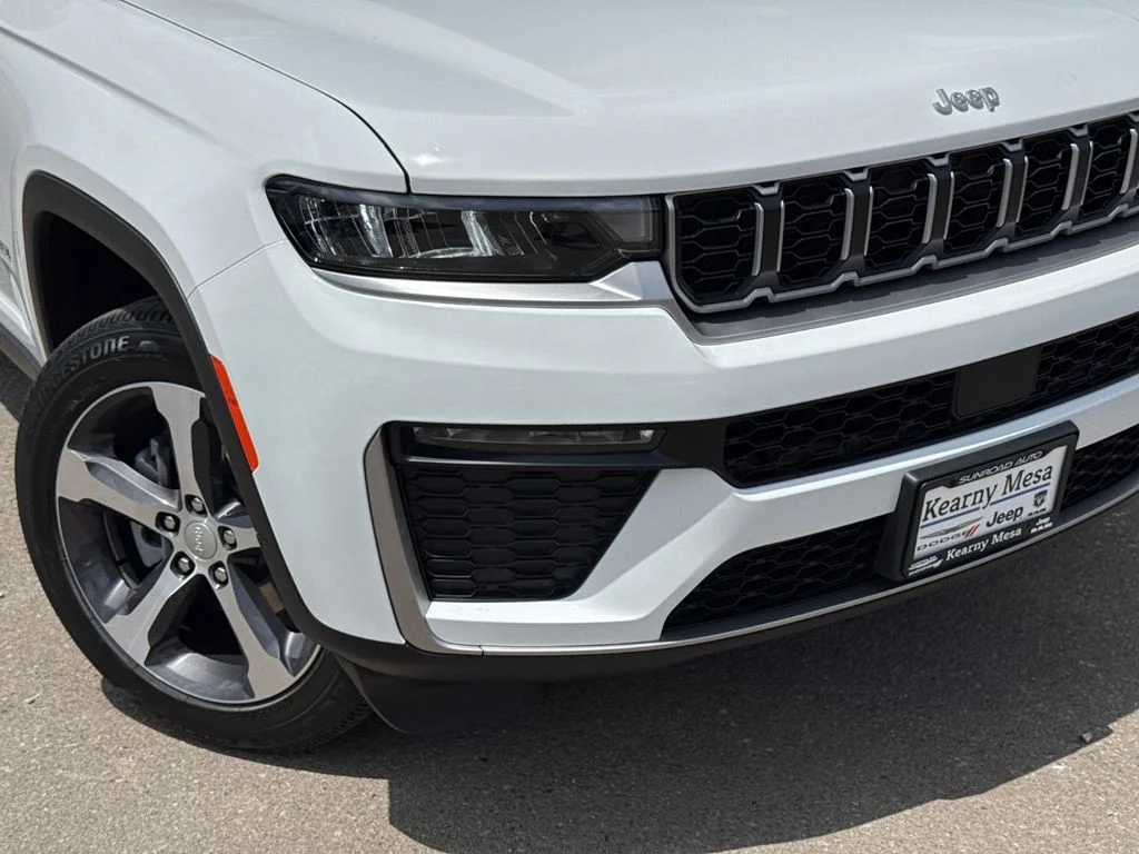 New 2026 White Jeep Limited image 6