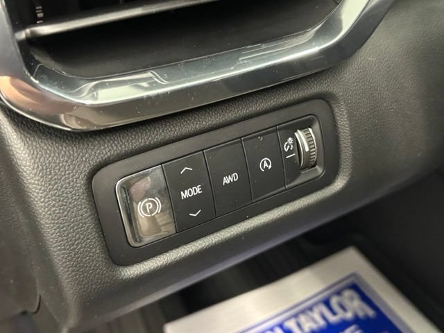 Used 2026 Ebony Twilight Metallic GMC Denali Ultimate image 27