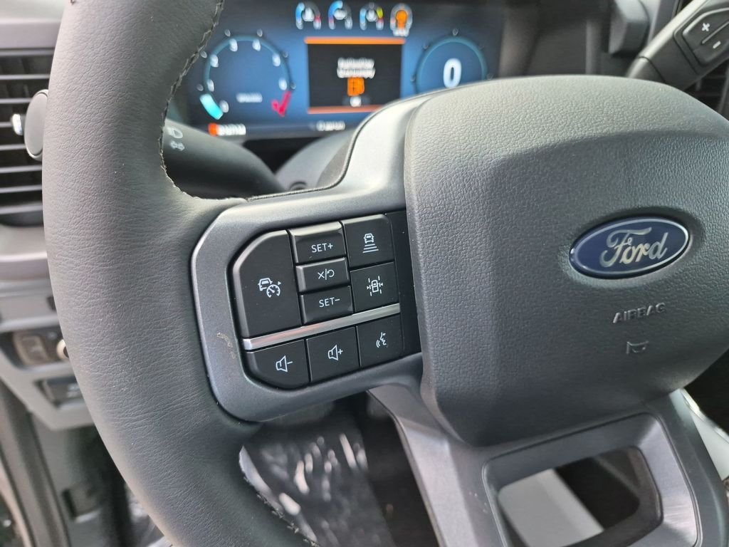 New 2026 Carbonized Gray Metallic Ford XLT image 20