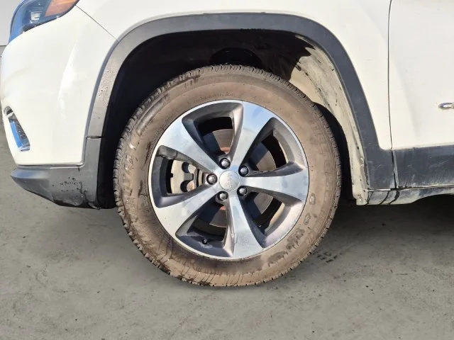 Used 2020 Bright White Clearcoat Jeep Limited image 9