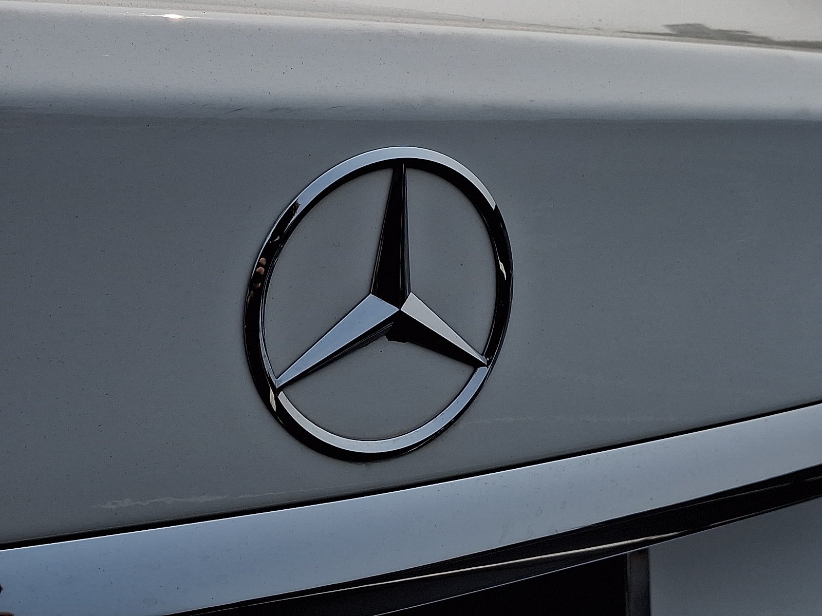 Certified Used 2021 Polar White - 149 Mercedes-Benz 4MATIC® Sedan image 30