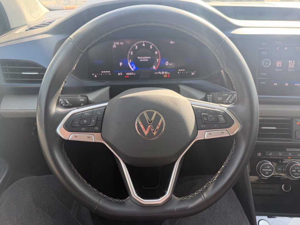 Used 2024 Pure Gray Volkswagen 1.5T SE image 6