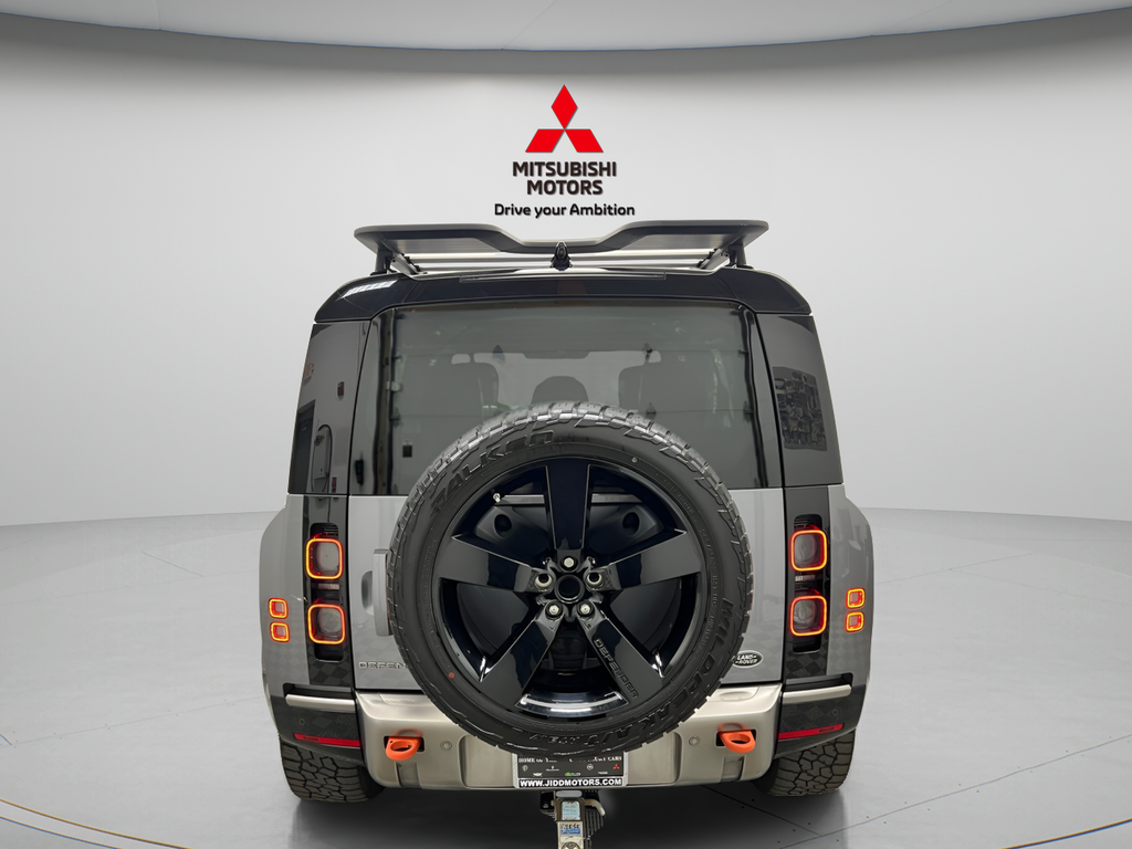 Used 2021  Land Rover X image 5