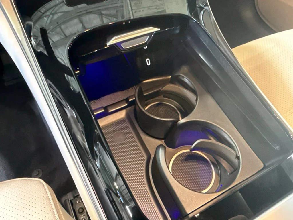 New 2027 Polar White Mercedes-Benz GLC 300 image 35