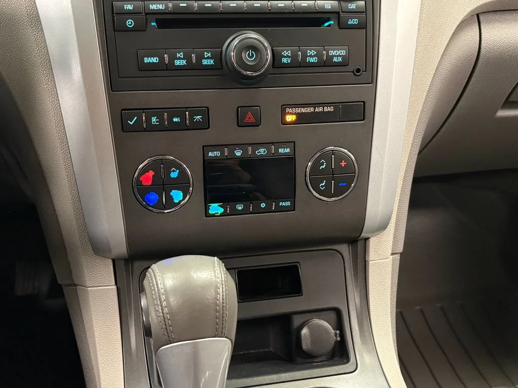 Used 2011 Red Jewel Tintcoat Chevrolet LT w/1LT image 20