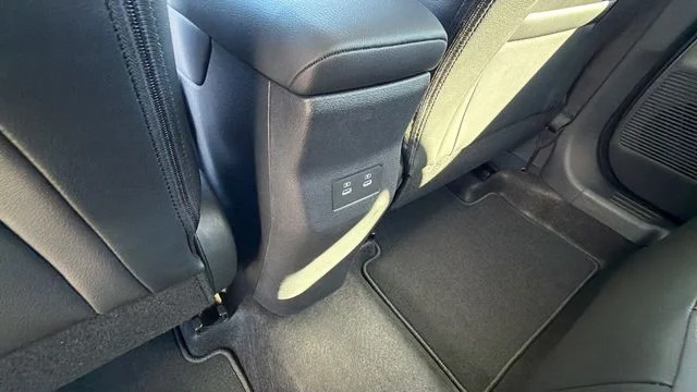 2026 Nissan KICKS SR - Photo 16