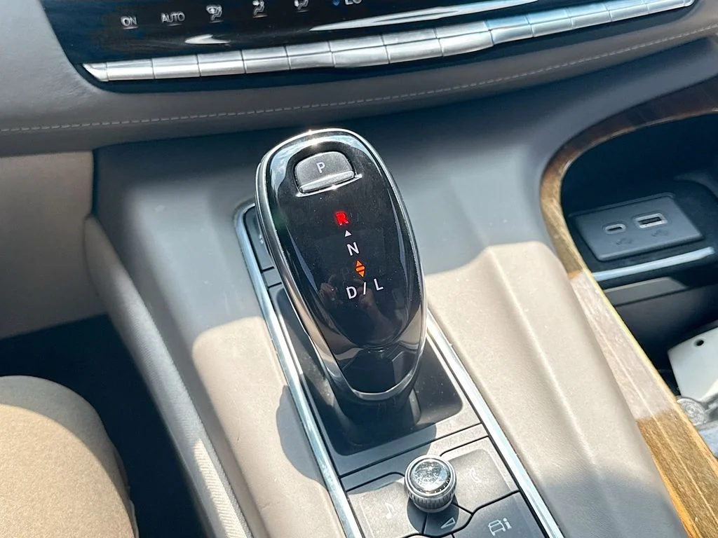 Used 2021 Black Raven Cadillac Premium Luxury Platinum image 17