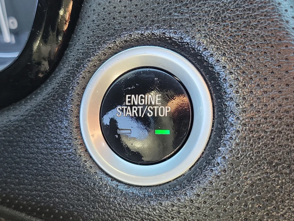 Used 2020 Stellar Black Metallic Cadillac Sport image 28