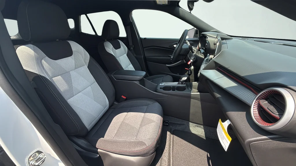 2026 Chevrolet Trax RS - Photo 42