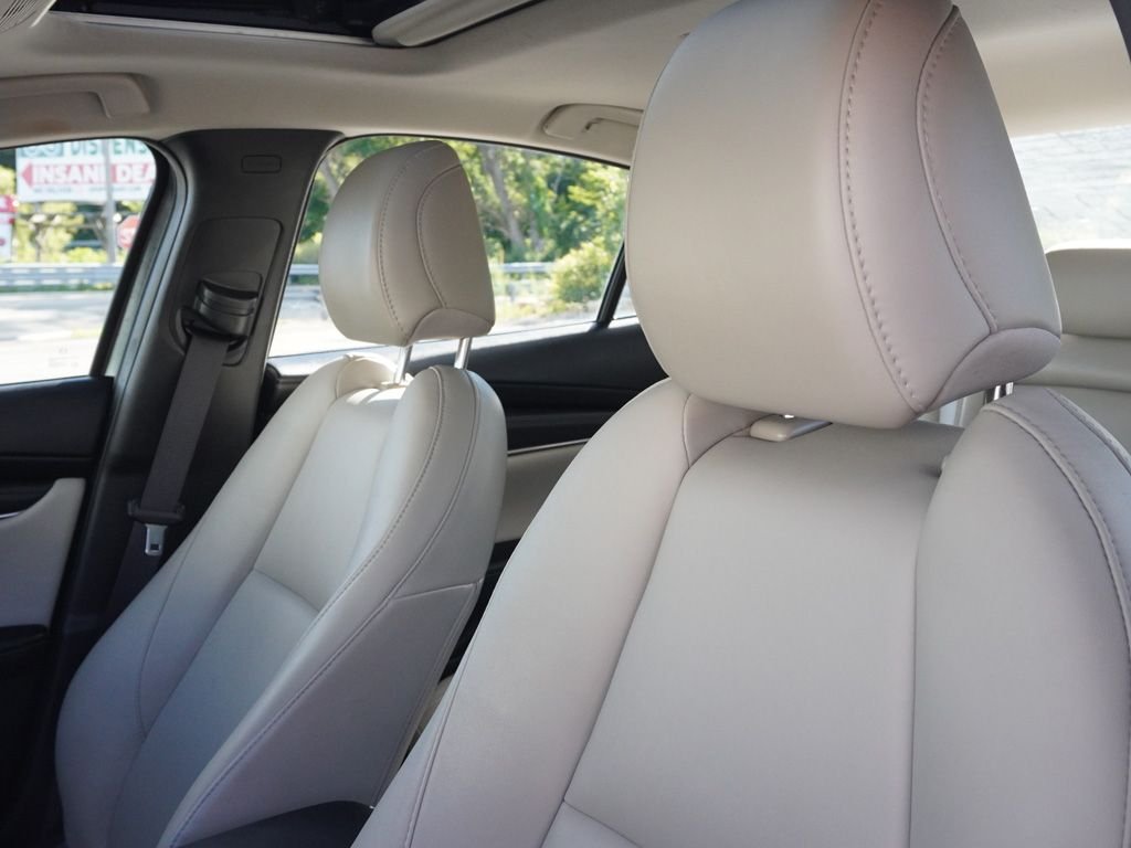 Used 2024 Gray Mazda 2.5 S Preferred Package image 28