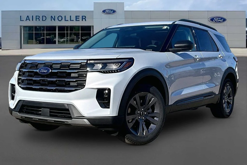 2026 Ford Explorer Active 4WD's photo