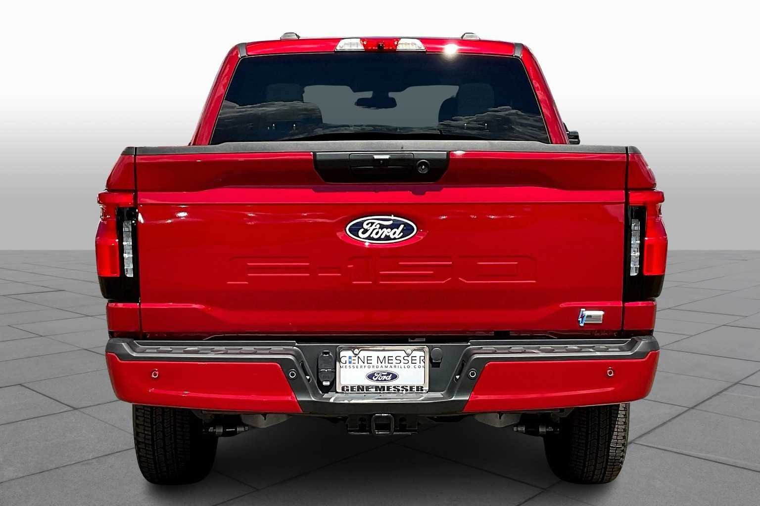 New 2025 Rapid Red Metallic Tinted Clearcoat Ford XLT image 4