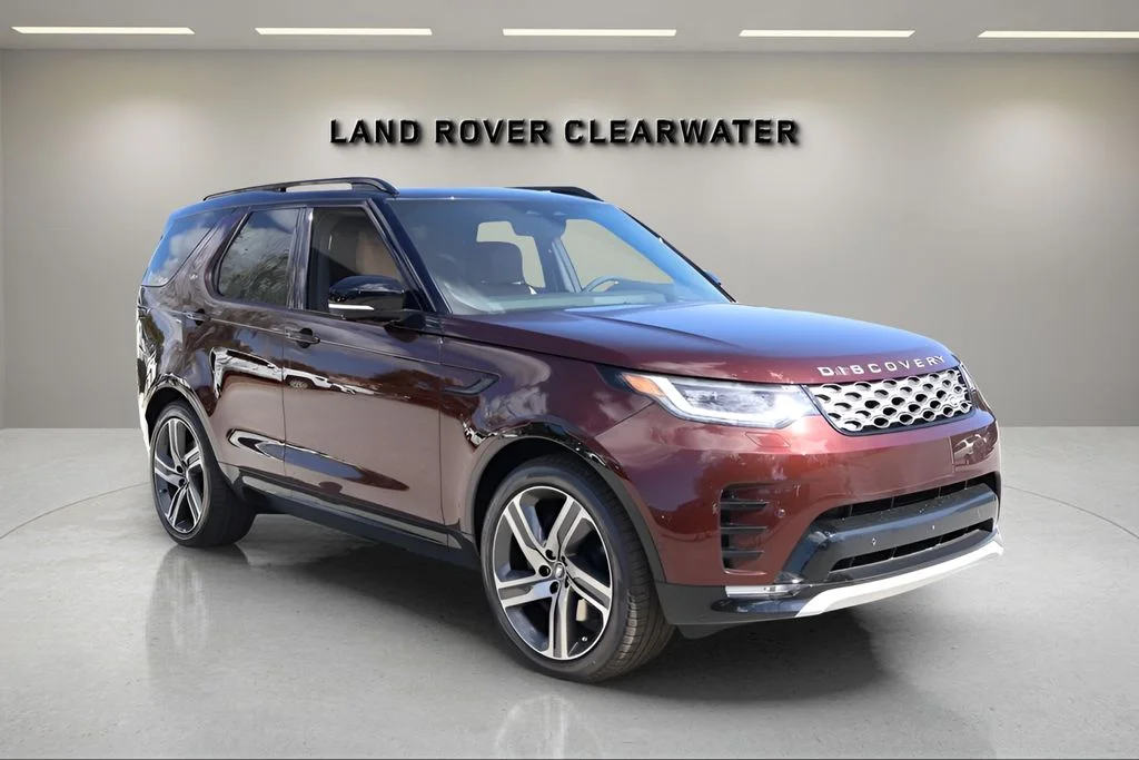 New 2026 Sedona Red Land Rover  image 7