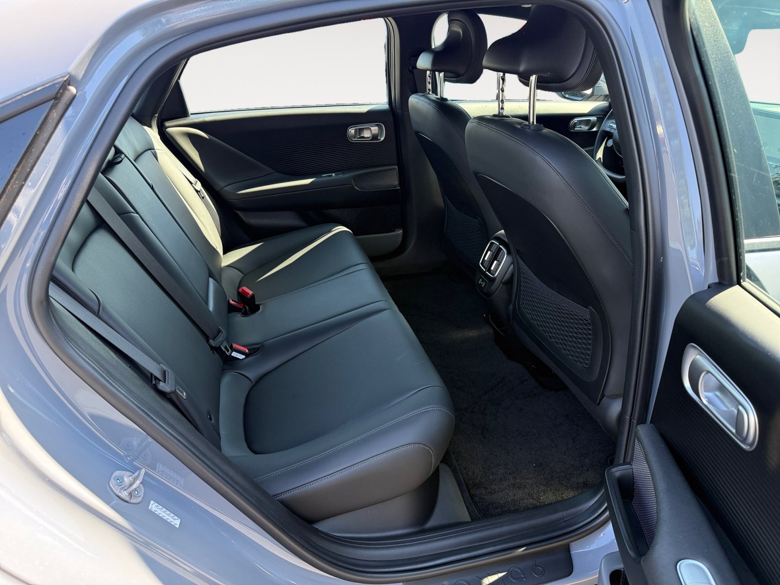 Certified Used 2024 Blue Hyundai SEL image 18