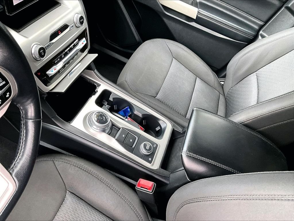 Used 2022 Silver Metallic Ford XLT image 21