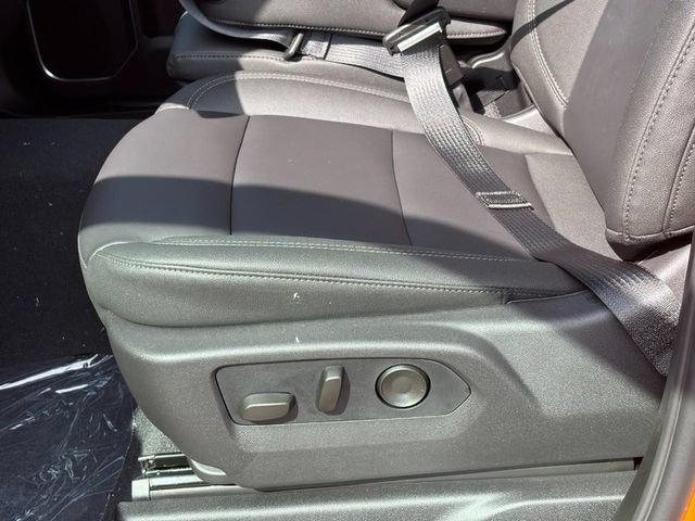 New 2026 Special Exterior Color Chevrolet LT image 10